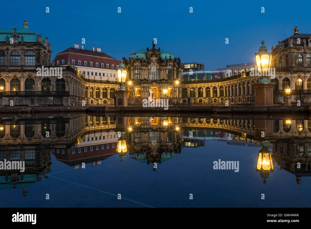 Dresde, Bogengalerie Glockenspielpavillon und im Palais Zwinger Photo