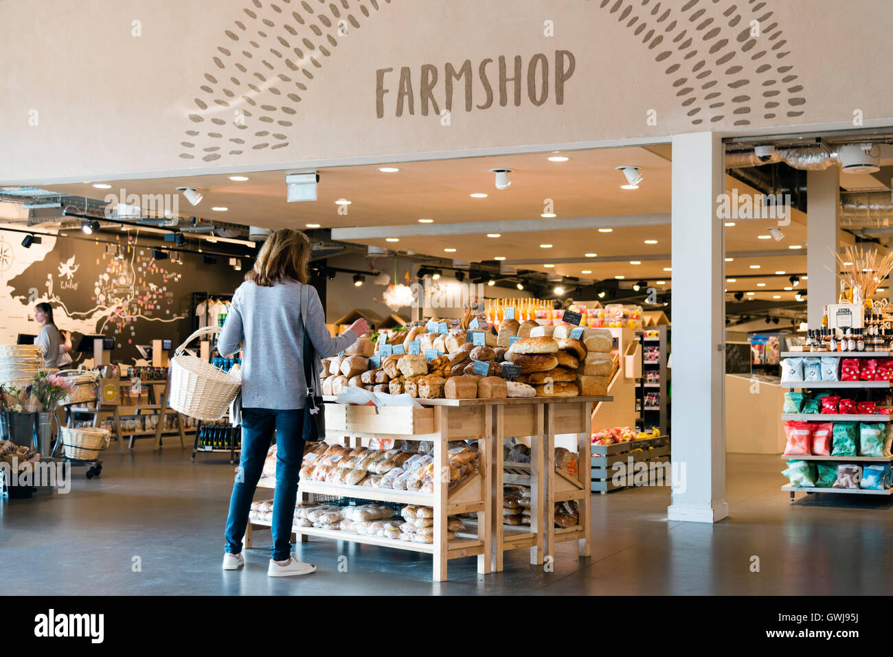 Boutique de la ferme à la station d'autoroute, sur la M5 sortie 12 direction nord et 11a, au Royaume-Uni. Banque D'Images