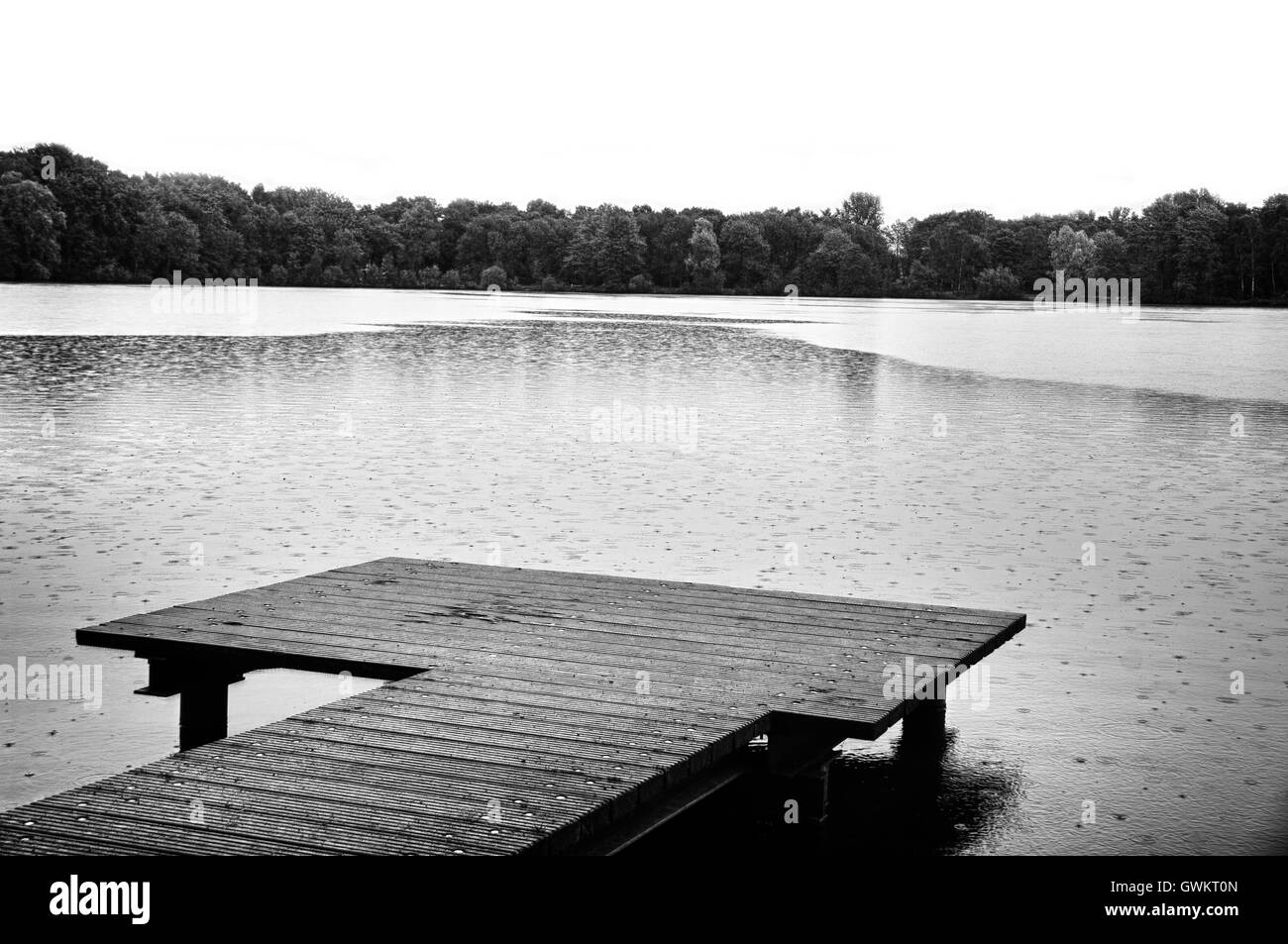 Lac, jetée, la tranquillité, l'eau, tranquille, calme, façon, en plein air, d'horizon, résumé, long, gros, en bois, surface, personne n', dyke Banque D'Images