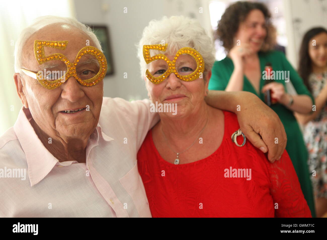 50e anniversaire de mariage d'Or Banque D'Images