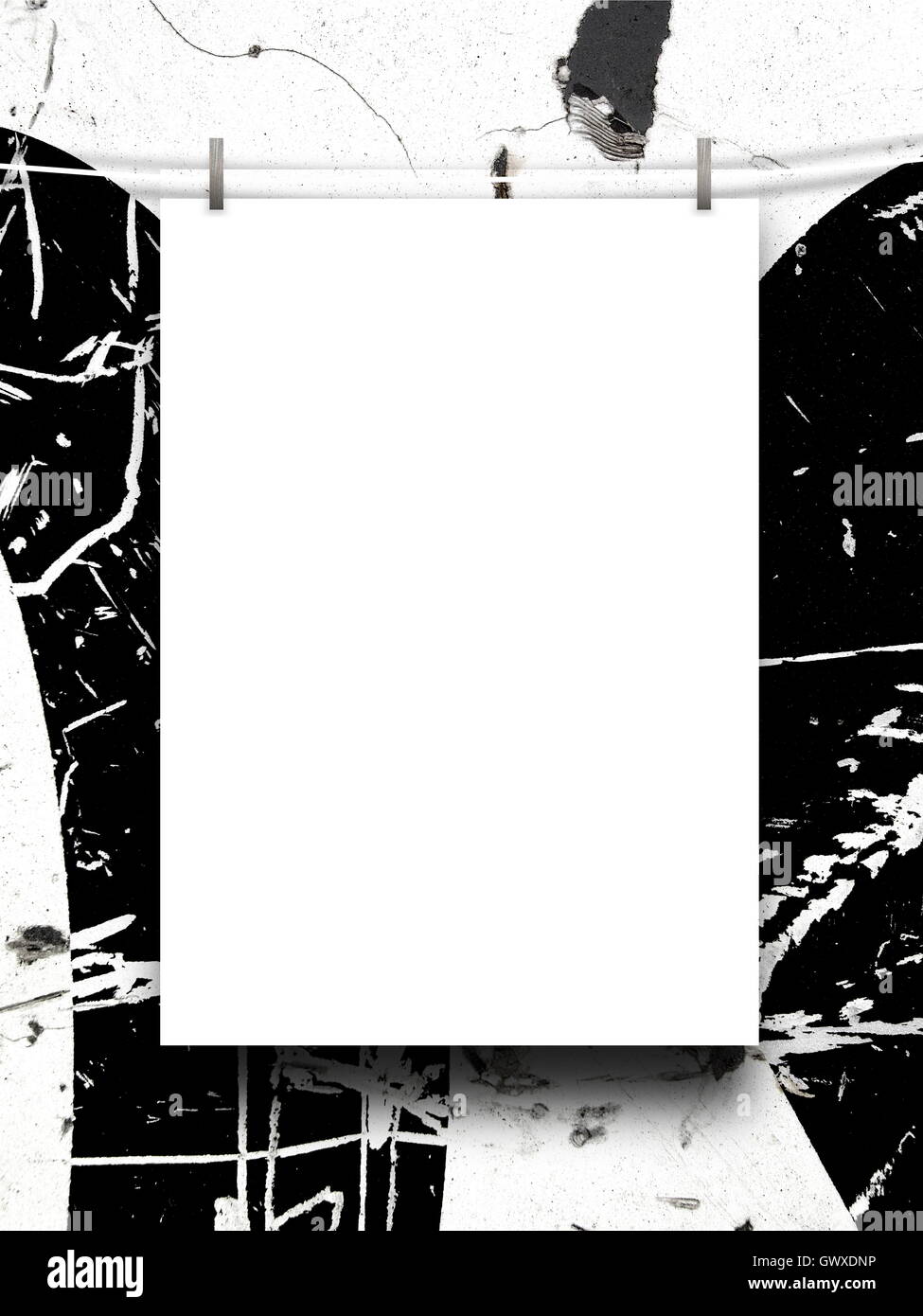Close-up d'un cadre vierge pendus par pegs contre noir et blanc illustration Résumé Contexte Banque D'Images