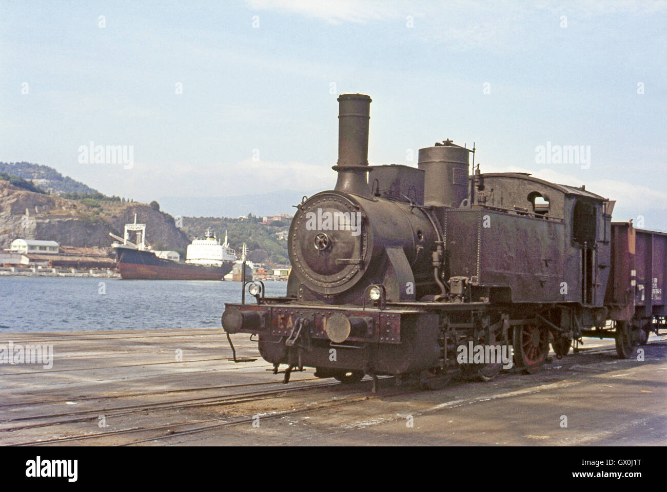 Un ex-chemins de fer italiens 0-6-0T, vendu hors service à la Societa  Emilio Astengo, shunts de Savona Docks sur l Photo Stock - Alamy