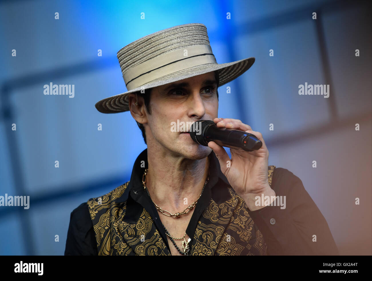 Download Festival - Jour 3 - Performances comprend : Perry Farrell, Janes Addiction Où : Donington, Royaume-Uni Quand : 12 Oct 2016 Banque D'Images