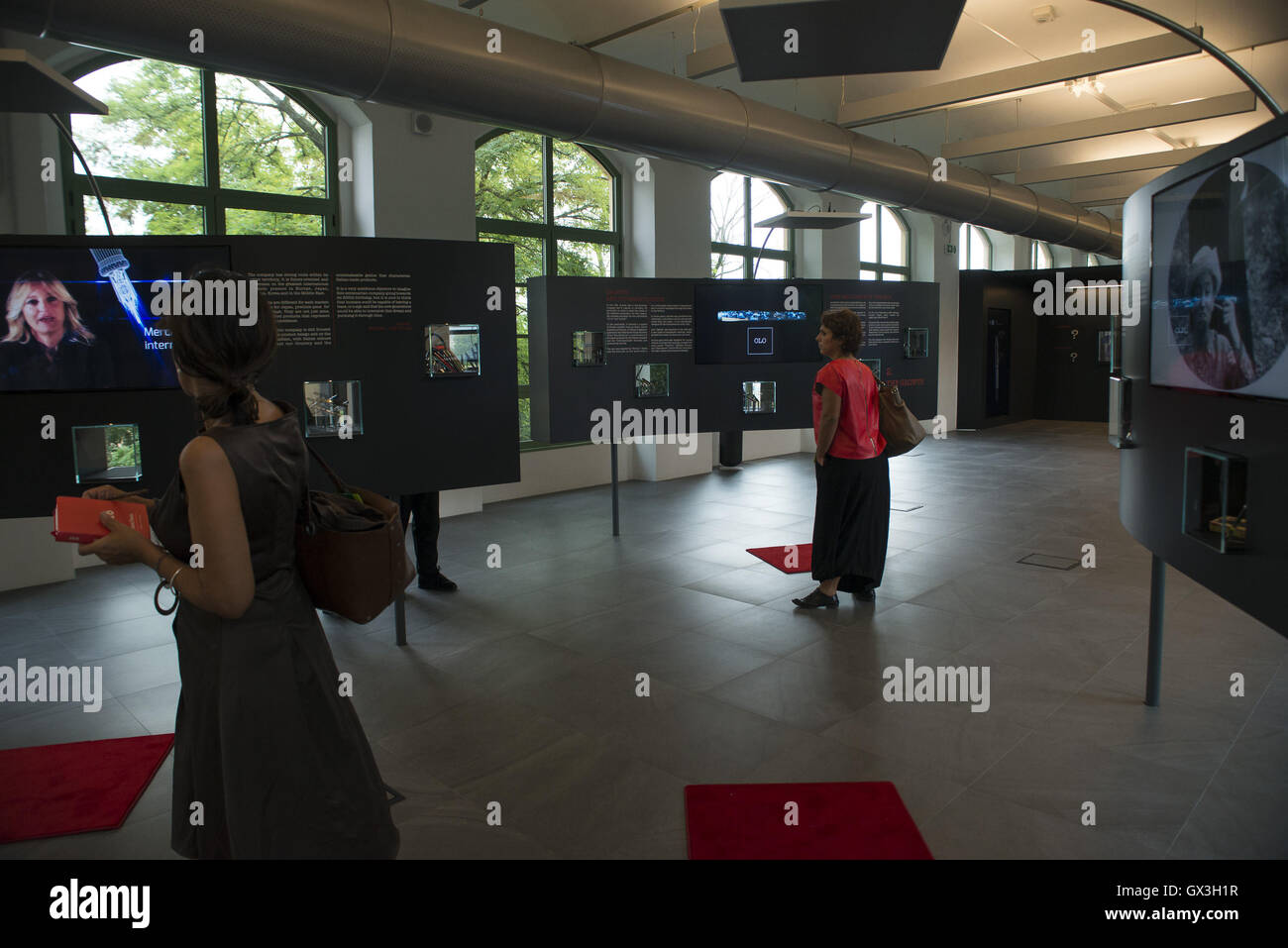 Turin, Piémont, Italie. 15 Sep, 2016. Turin, Italie - 15 septembre 2016 : Inauguration du Musée livre de Turin à la société Aurora le 15 septembre 2016 à Turin, Italie © Stefano Guidi/ZUMA/Alamy Fil Live News Banque D'Images