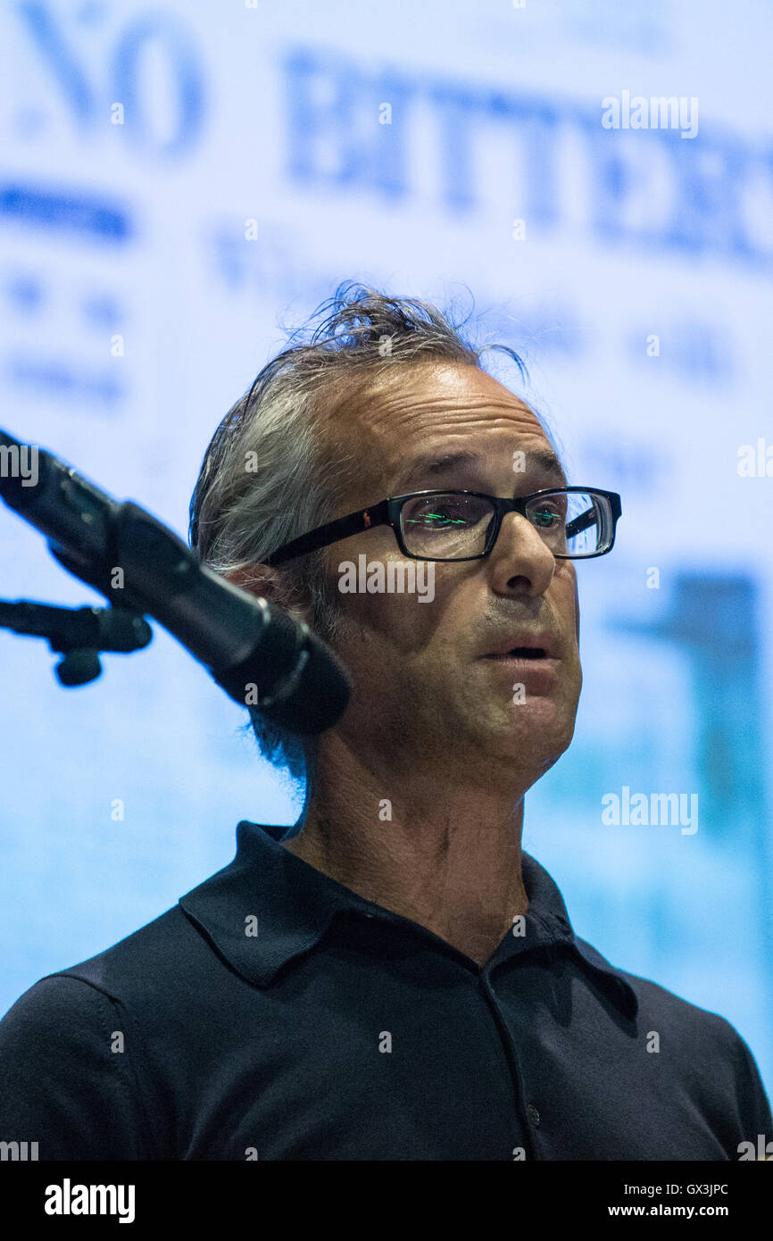 Londres, Royaume-Uni. 15 Septembre, 2016. Des Freedman, professeur de médias et communications au Département des médias et des communications à Goldsmiths, Université de Londres, les adresses 'les médias, les mouvements et Jeremy Corbyn' organisé par la Coalition de réforme des médias au Centre étudiant. Credit : Mark Kerrison/Alamy Live News Banque D'Images