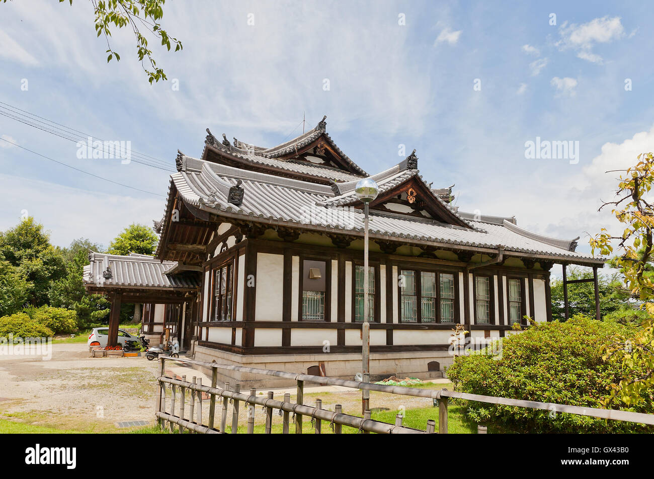 Bâtiment administratif sur le terrain de château de Koriyama Yamato, Préfecture de Nara, Japon. Ancienne bibliothèque publique, érigé en 1908 Banque D'Images