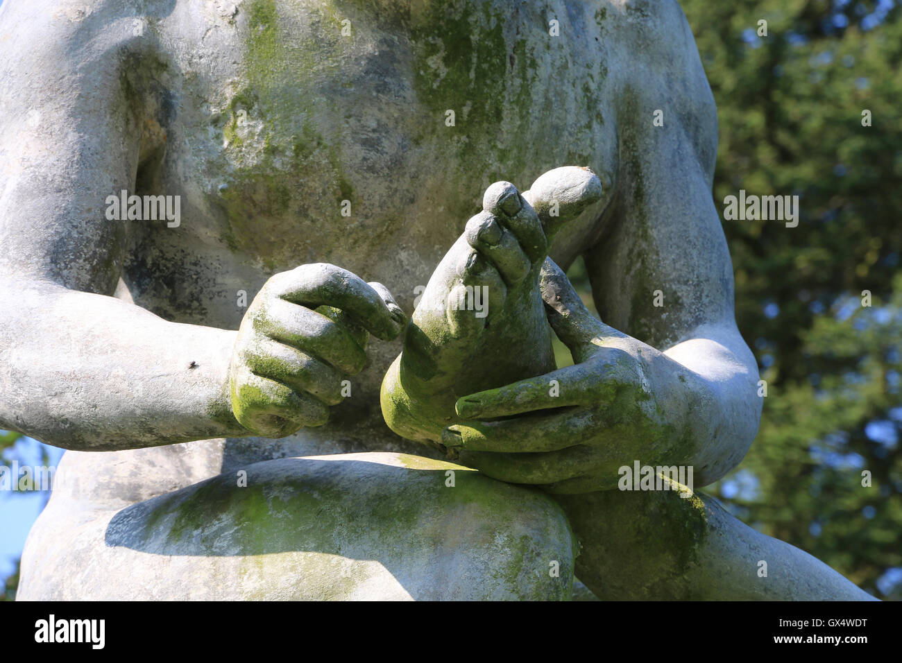 Statue de réplique Spinario, garçon avec une épine Banque D'Images