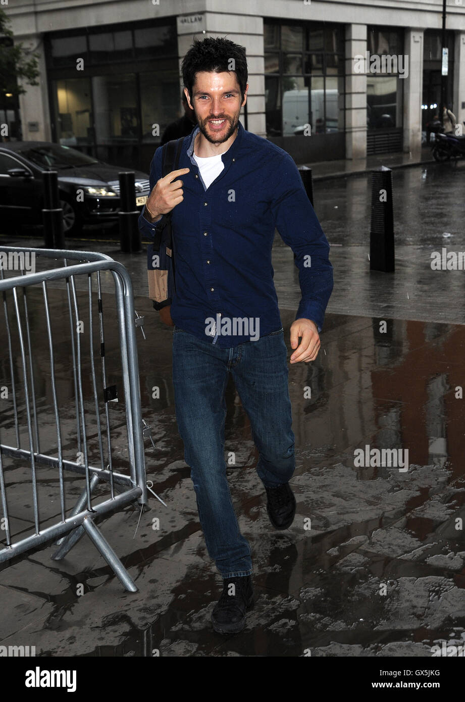 Colin Morgan à la BBC Radio 1 studios avec : Colin Morgan Où : London, Royaume-Uni Quand : 20 Oct 2016 Banque D'Images