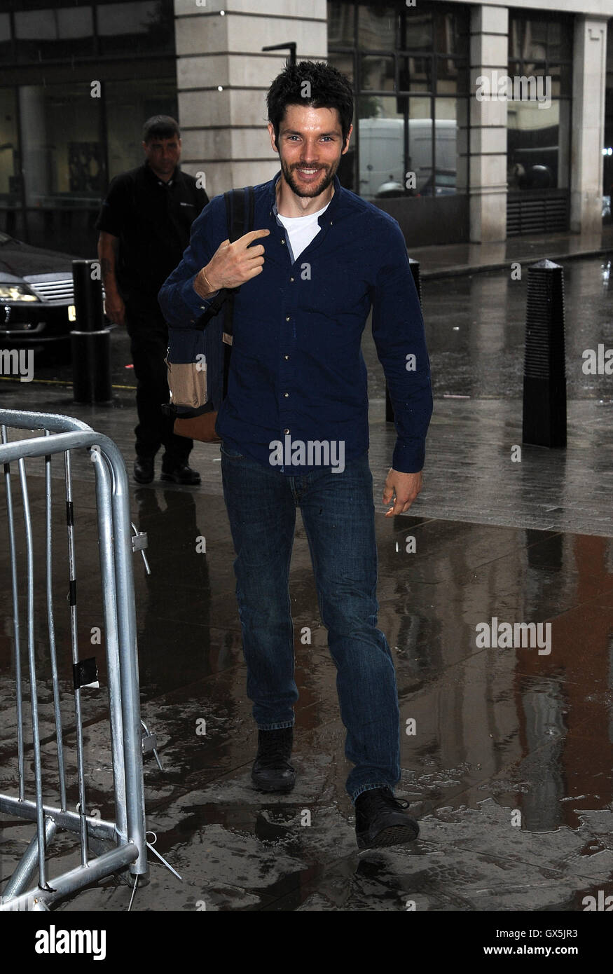Colin Morgan à la BBC Radio 1 studios avec : Colin Morgan Où : London, Royaume-Uni Quand : 20 Oct 2016 Banque D'Images