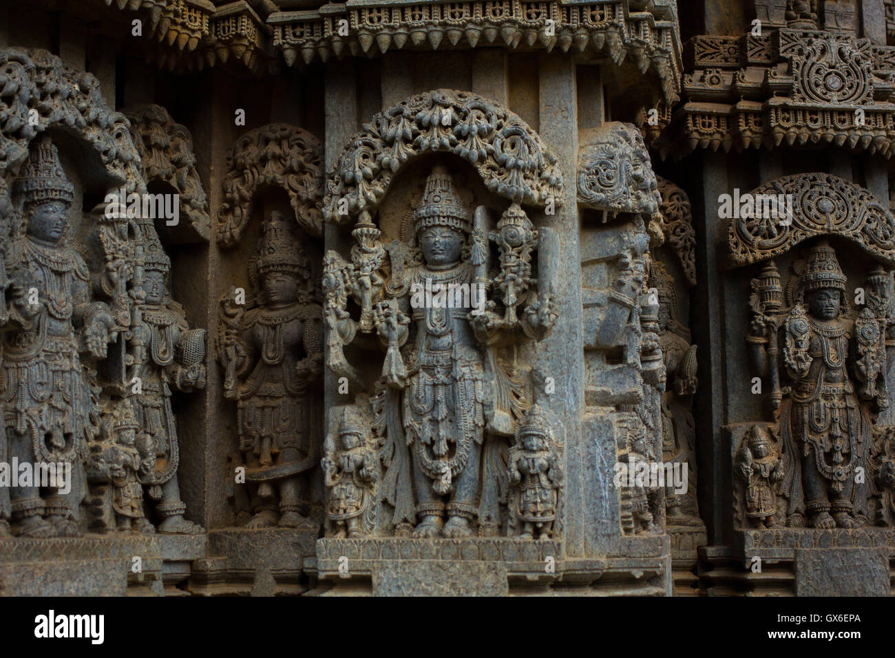 Culte wall relief suit un plan stellaire dans le temple de Chennakesava Somanathapura, Karnataka, Inde,Asia Banque D'Images