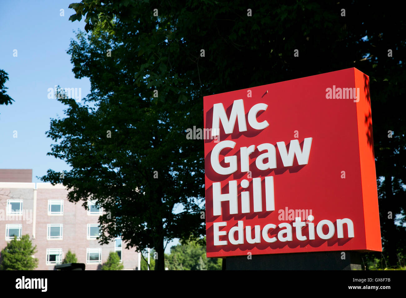 Un logo affiche à l'extérieur d'un établissement occupé par McGraw-Hill Education à Columbus, Ohio le 23 juillet 2016. Banque D'Images