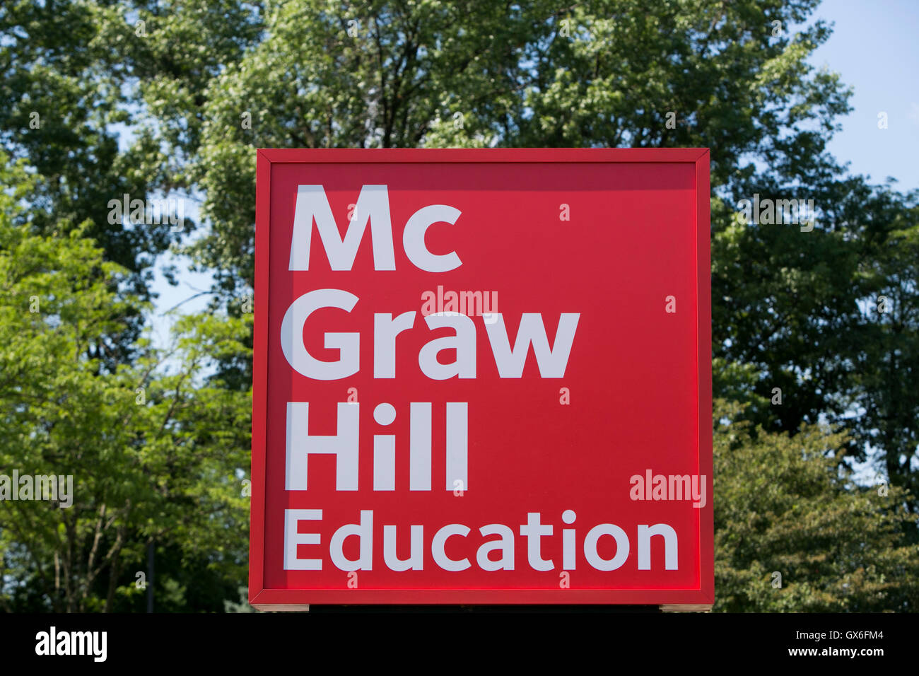 Un logo affiche à l'extérieur d'un établissement occupé par McGraw-Hill Education dans Backlick, Ohio le 23 juillet 2016. Banque D'Images