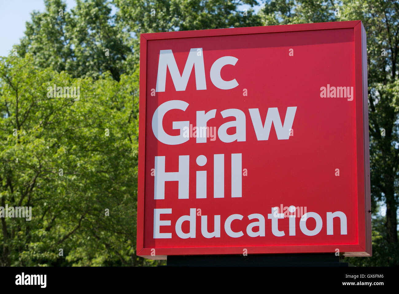 Un logo affiche à l'extérieur d'un établissement occupé par McGraw-Hill Education dans Backlick, Ohio le 23 juillet 2016. Banque D'Images