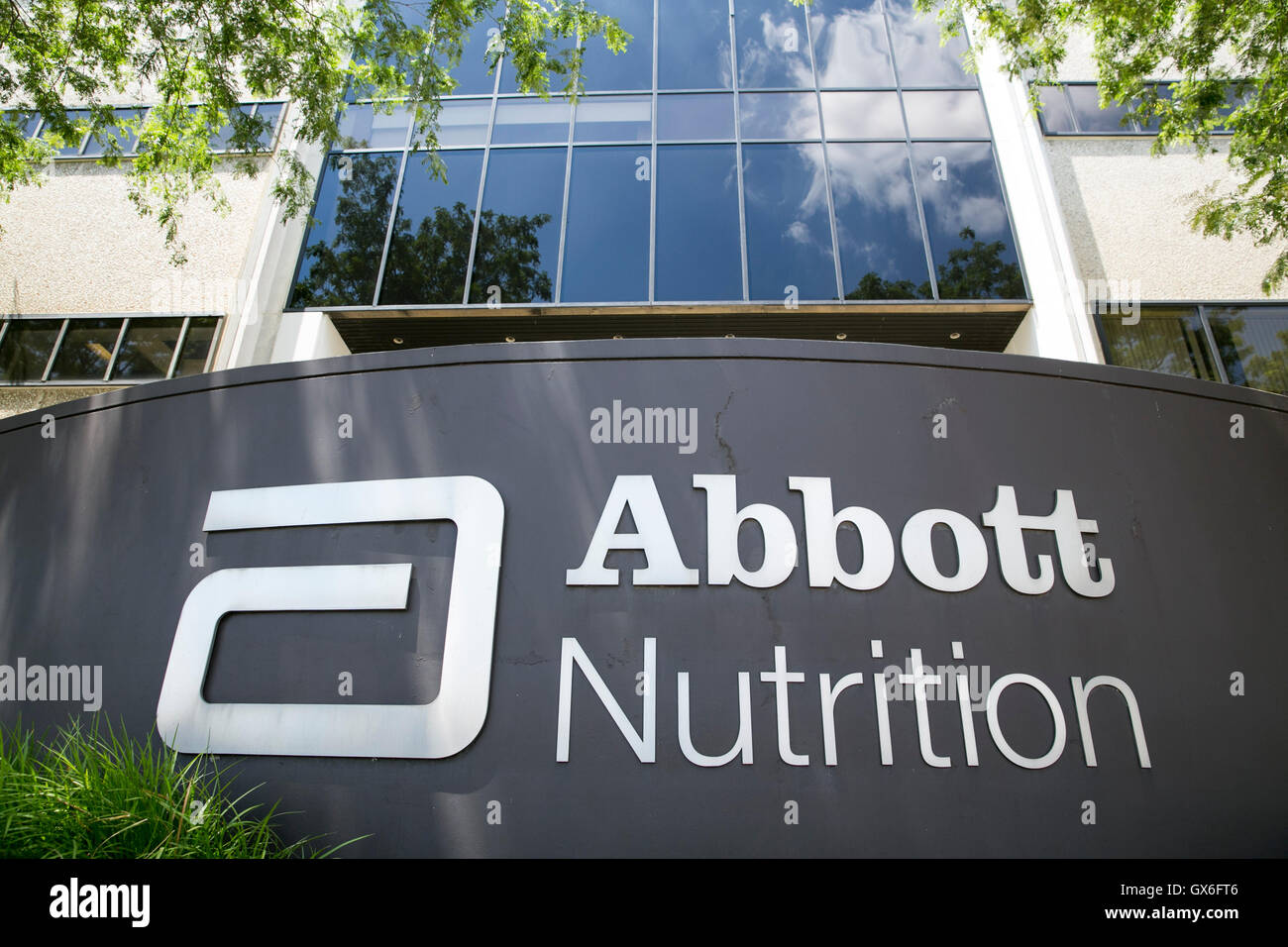 Un logo affiche à l'extérieur d'un établissement occupé par Abbott Nutrition in Columbus, Ohio le 23 juillet 2016. Banque D'Images