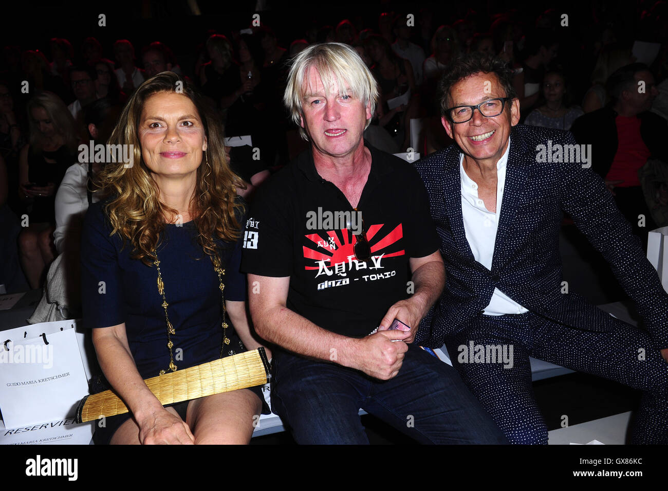 Mercedes Benz Fashion Week Berlin Printemps/Été 2017 - GUIDO MARIA KRETSCHMER - arrivées, front row à Erika-Hess-Eisstadion comprend : Sarah Wiener, Detlef Buck, Frank Mutters Où : Berlin, Allemagne Quand : 29 Oct 2016 Banque D'Images