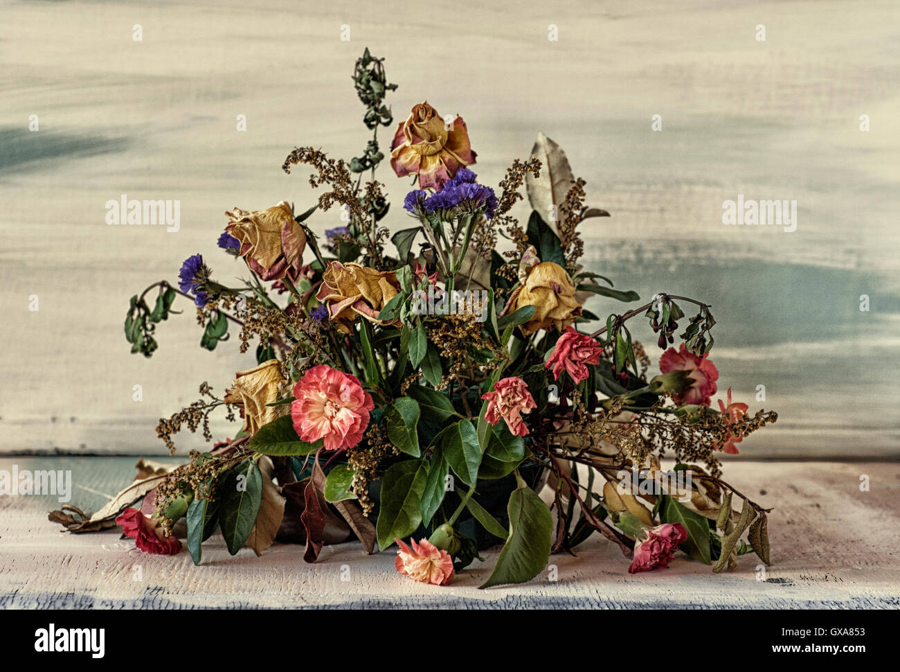 Un arrangement de fleurs mortes Banque D'Images