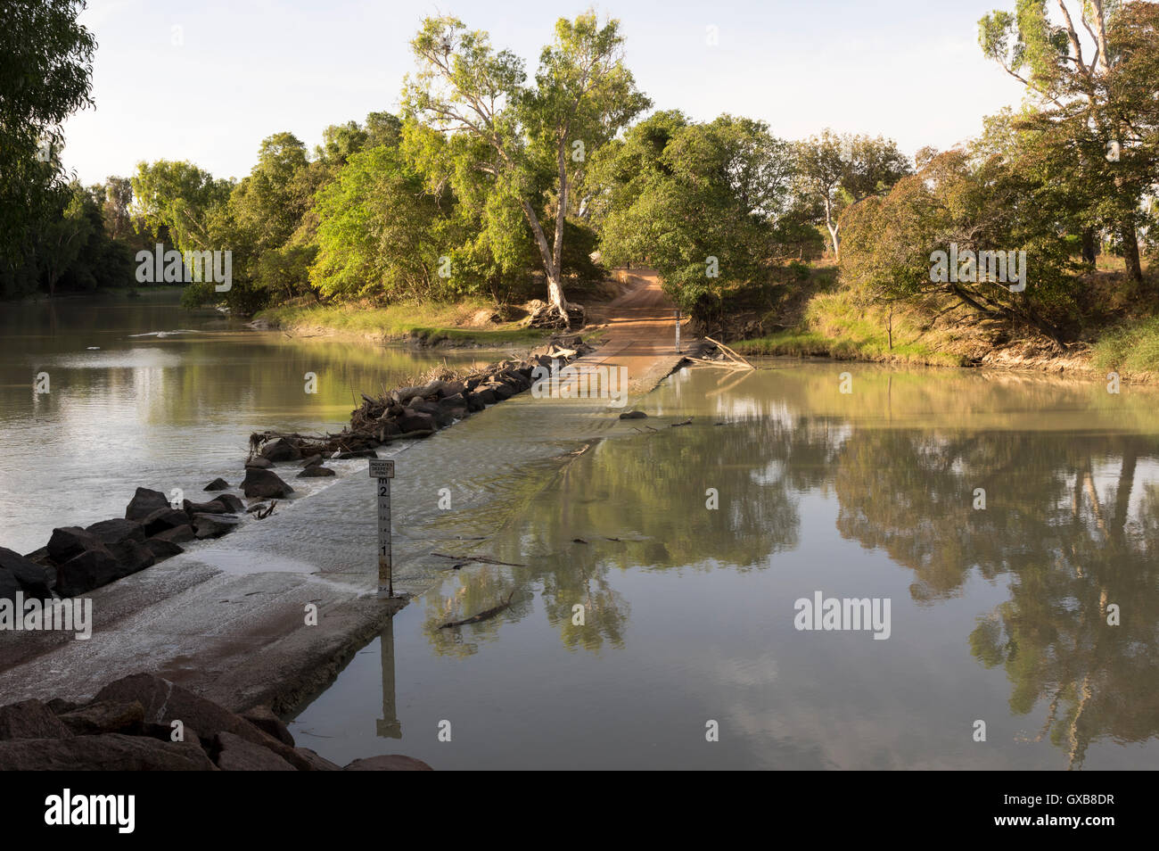 Cahill's Crossing sur l'Est de la rivière Alligator entre le Parc National de Kakadu et la terre d'Arnhem, dans le Territoire du Nord, Australie. Banque D'Images
