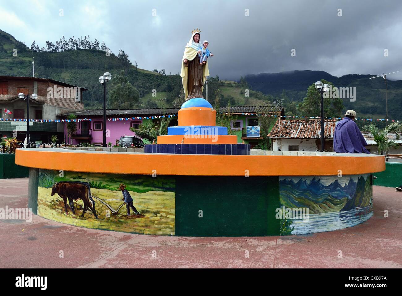 Monument - font de la Vierge de Carmen dans SAPALACHE Huaringas Las ' ' - HUANCABAMBA.. .Département de Piura au Pérou Banque D'Images