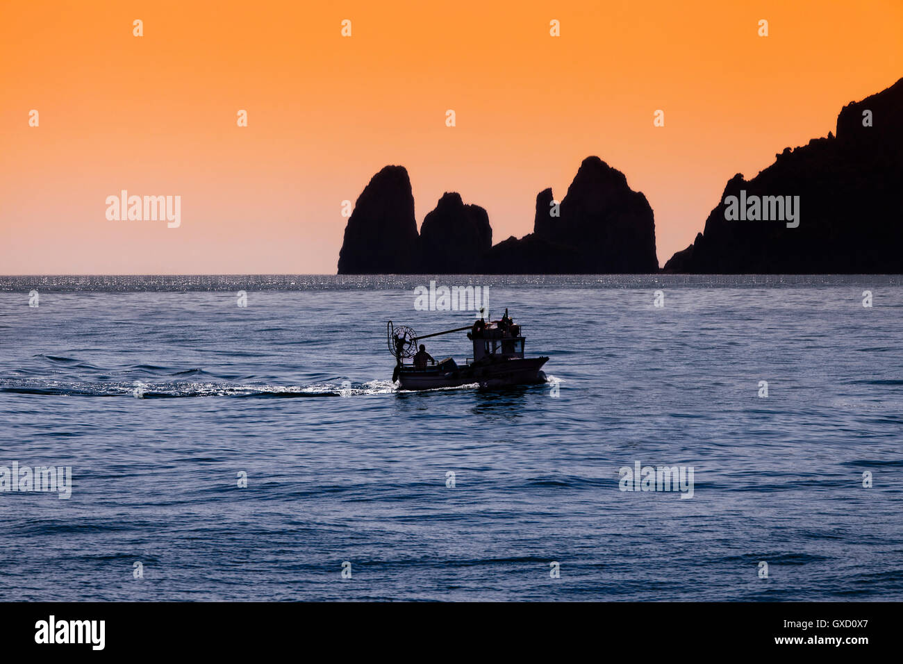 Silueta de rocas Banque de photographies et d’images à haute résolution