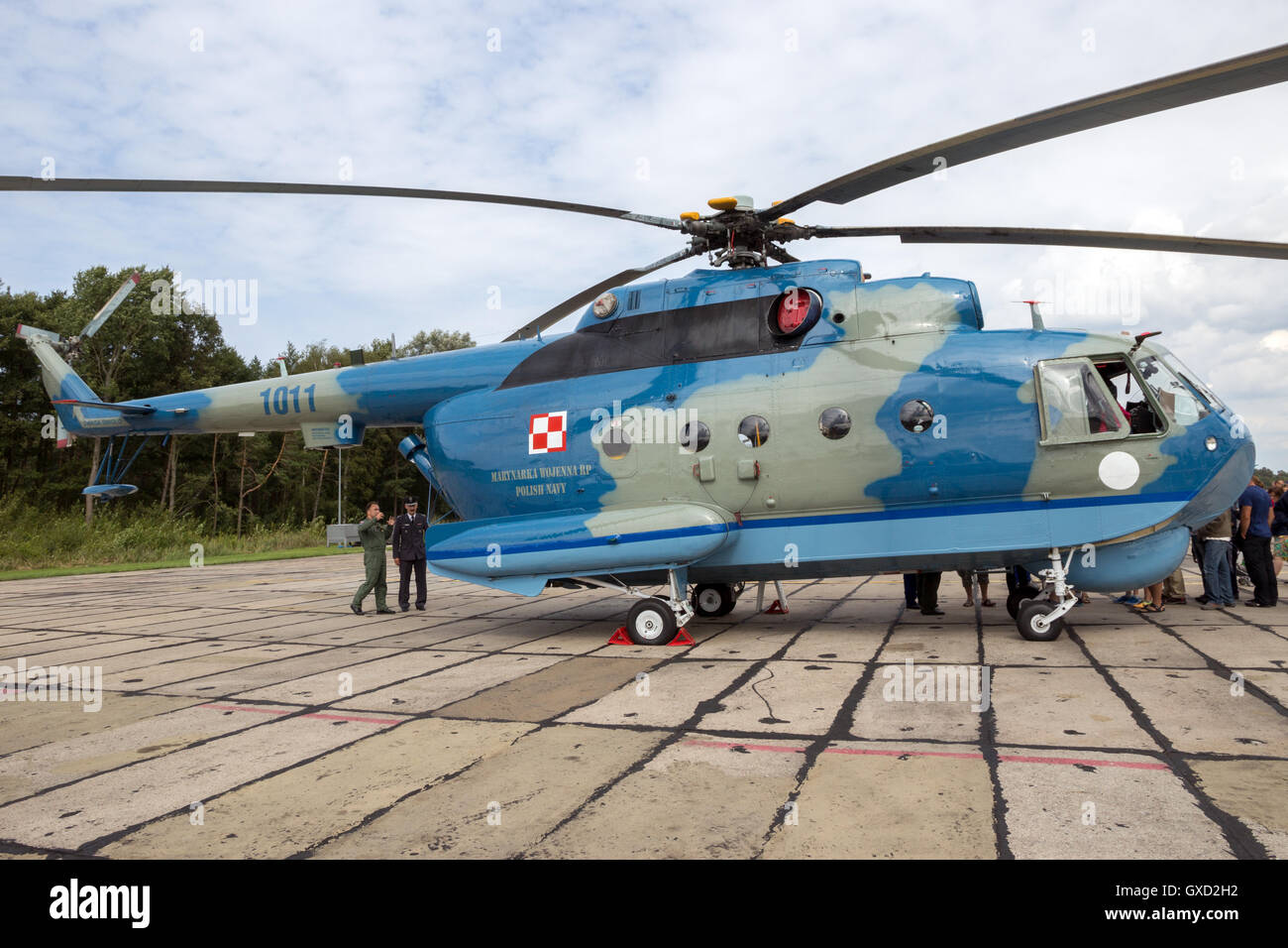 La marine polonaise Mi-14 hélicoptère anti-sous-marine sur l'affichage à l'Darlowo open house. Banque D'Images La marine polonaise Mi-14 hélicoptère anti-sous-marine sur l'affichage à l'Darlowo open house. Banque D'Images