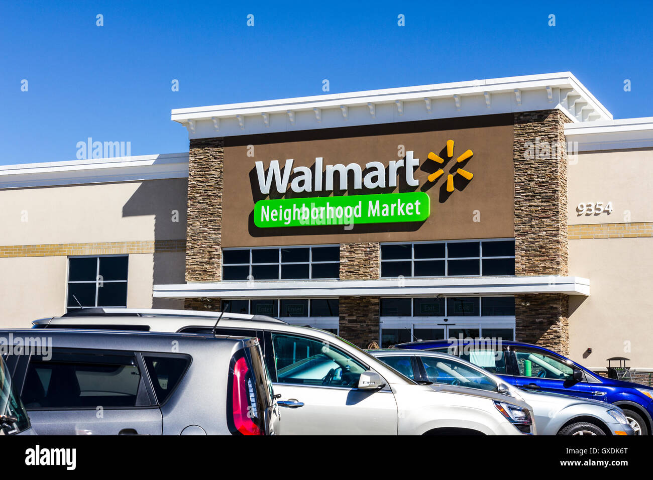 Indianapolis - Circa Août 2016 : Walmart Emplacement de vente au détail. Walmart est une multinationale américaine Société Détail VII Banque D'Images