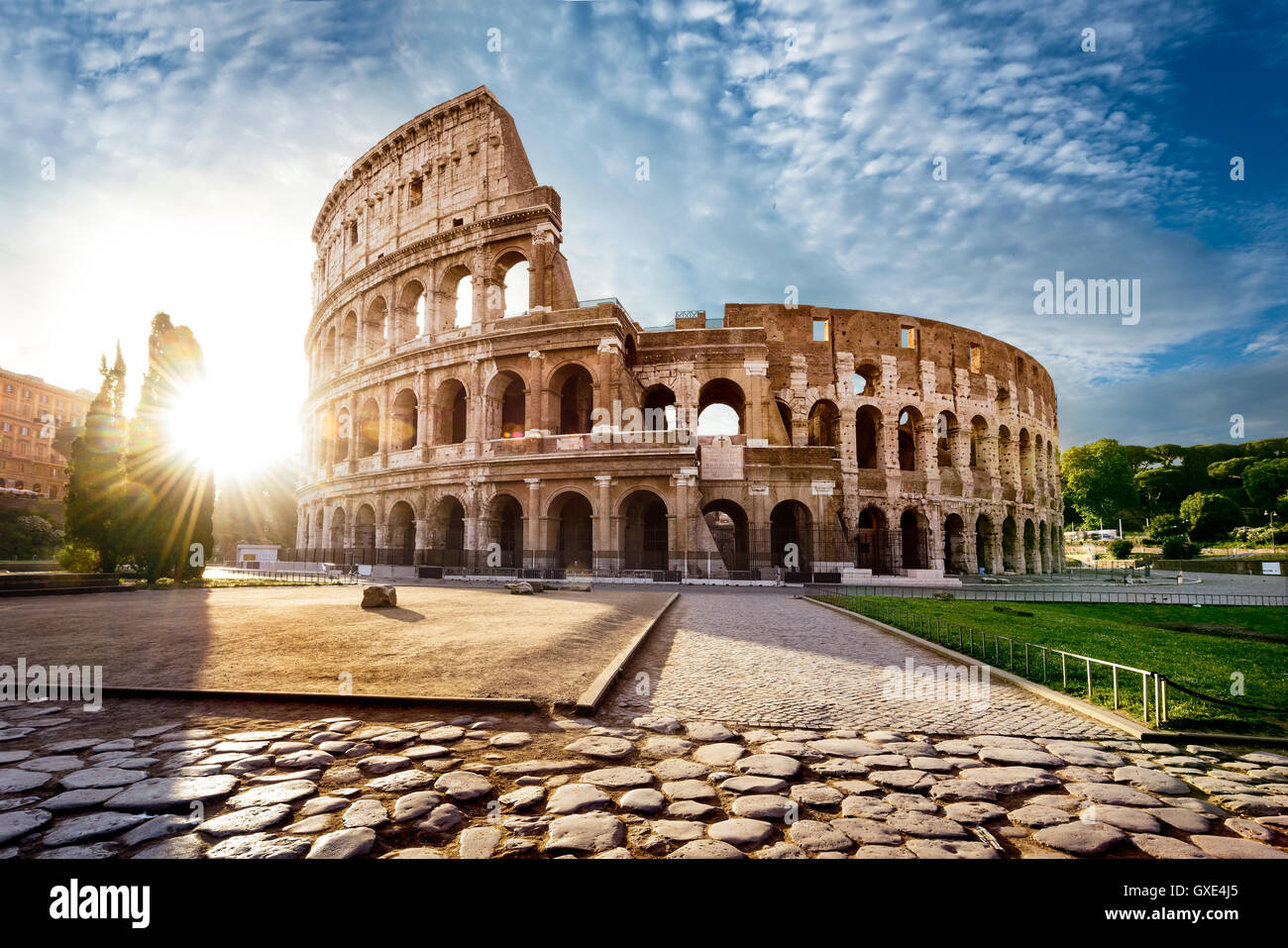 Colisée à Rome et soleil du matin, Italie Banque D'Images