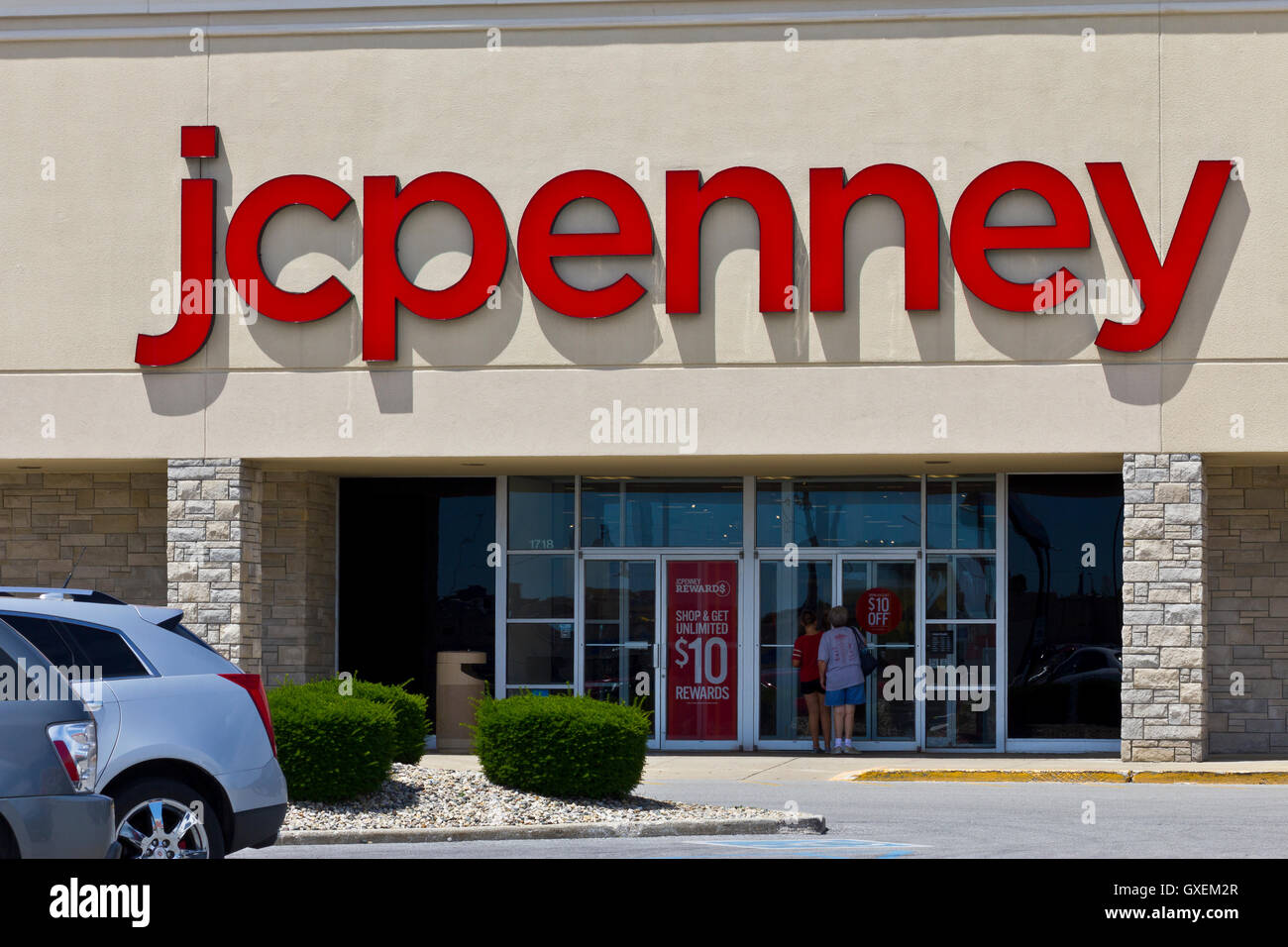 Indianapolis - Circa Juin 2016 : JC Penney Emplacement Centre Commercial de vente au détail. Pce est un détaillant de vêtements et d'ameublement de maison V Banque D'Images