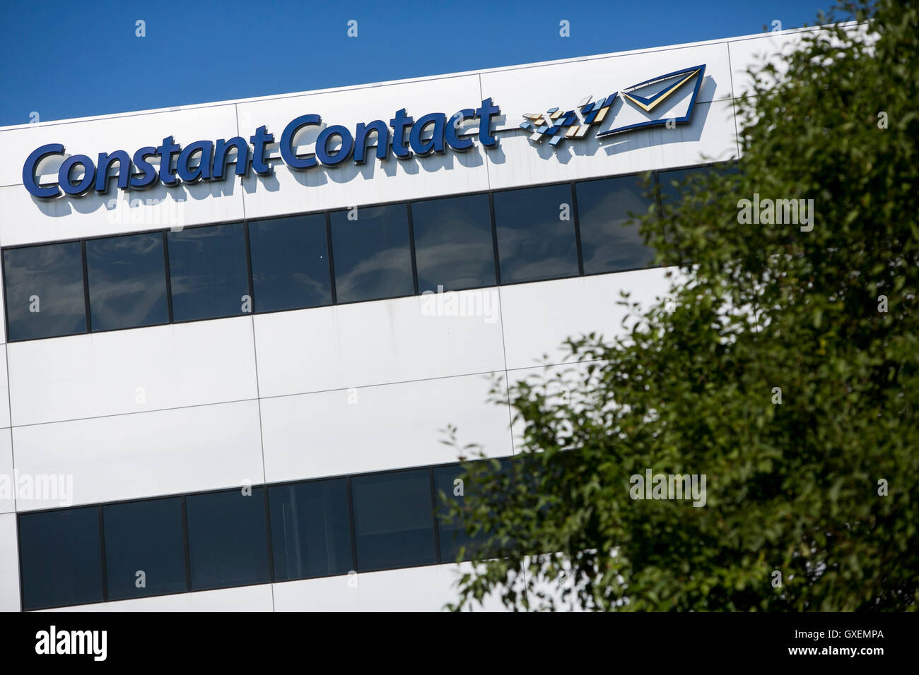 Un logo affiche à l'extérieur du siège de Contact Constant, Inc., à Waltham, Massachusetts le 14 août 2016. Banque D'Images