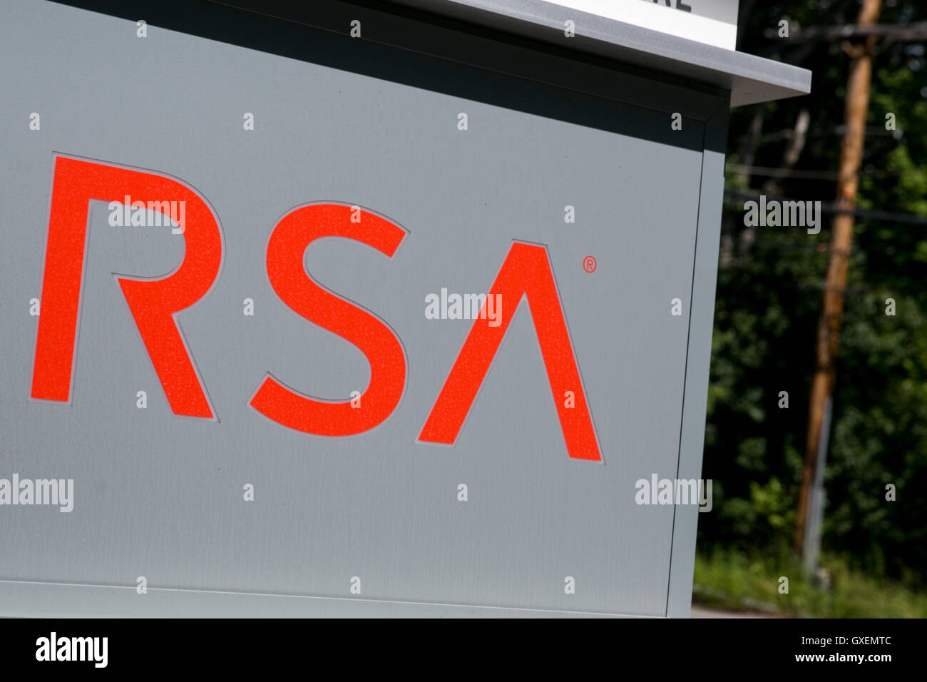 Un logo affiche à l'extérieur d'un établissement occupé par RSA Security LLC, à Bedford, Massachusetts, le 14 août 2016. Banque D'Images