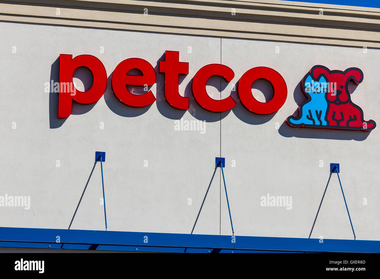 Indianapolis - Circa 30 Septembre 2016 : Petco Animal détail Fournitures Centre Commercial Emplacement I Banque D'Images