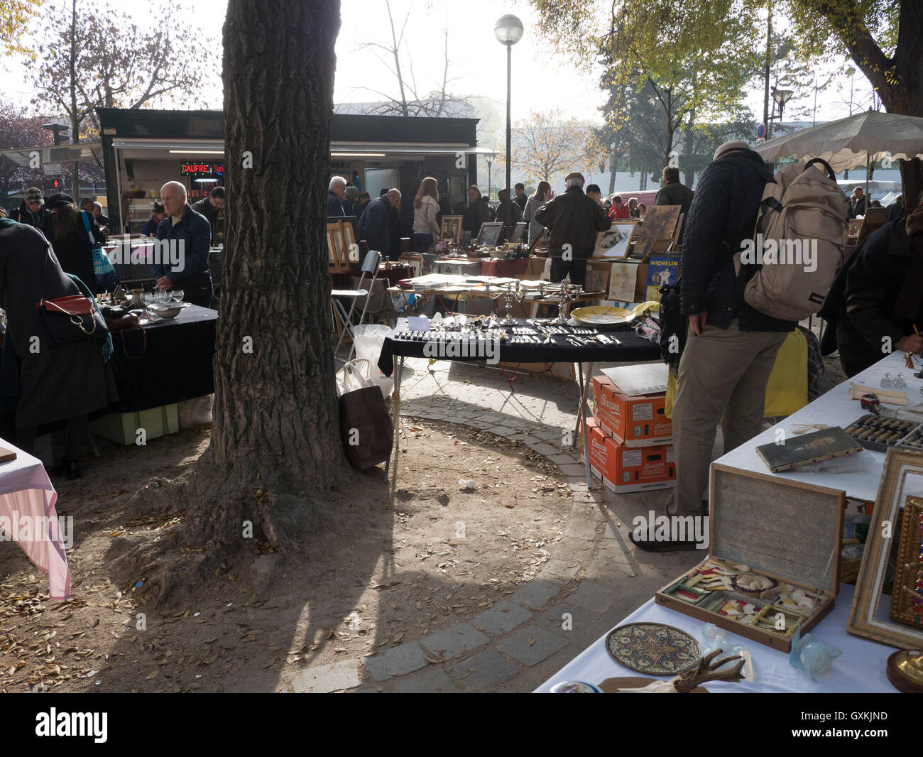 Paris, Ville Lumière, est la capitale de la France et l'un des plus célèbres et emblématiques de villes dans le monde Banque D'Images