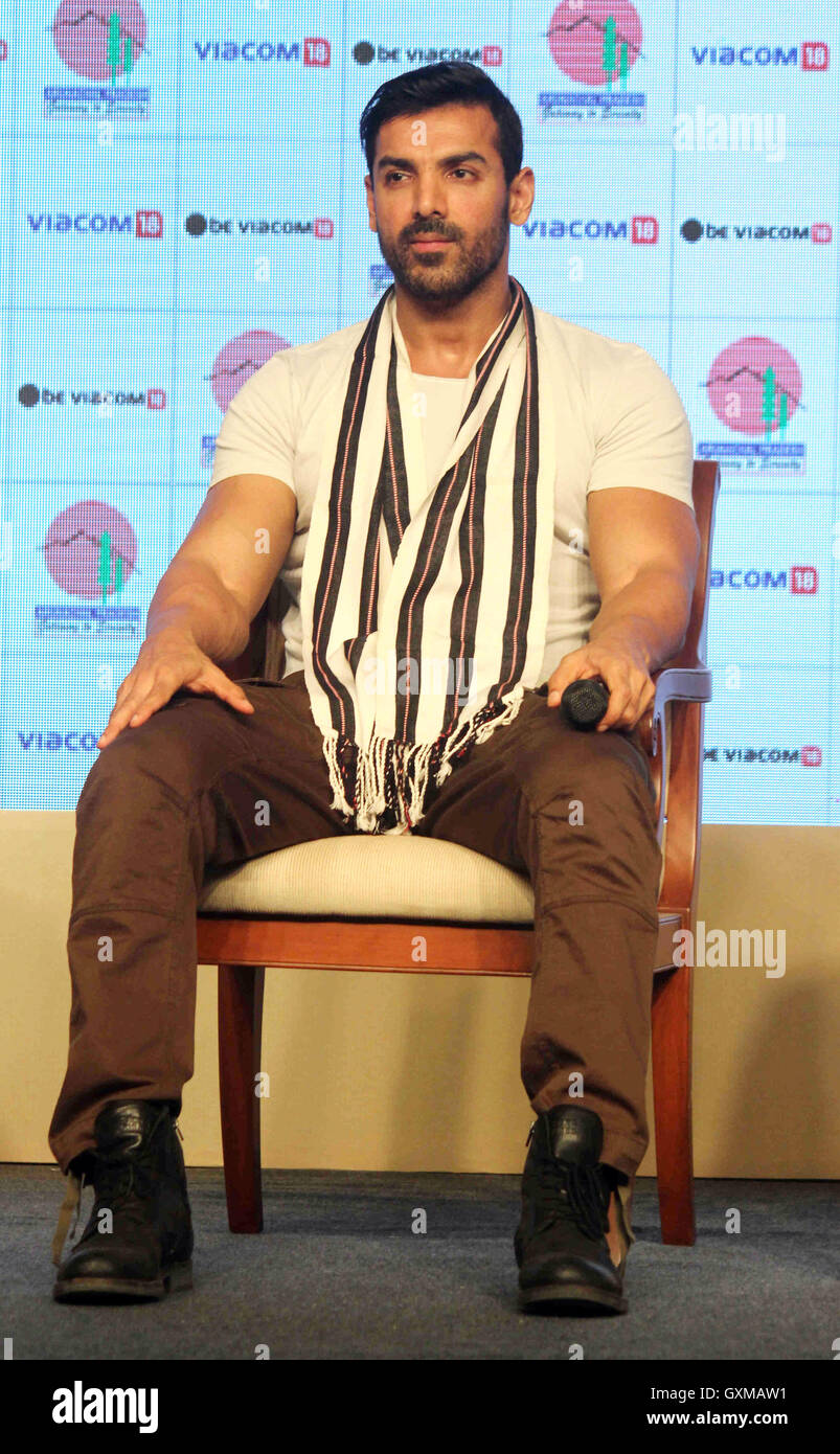 Acteur de Bollywood John Abraham au cours d'un programme touristique pour le nord-est de l'état indien d'Arunachal Pradesh, à Mumbai Banque D'Images