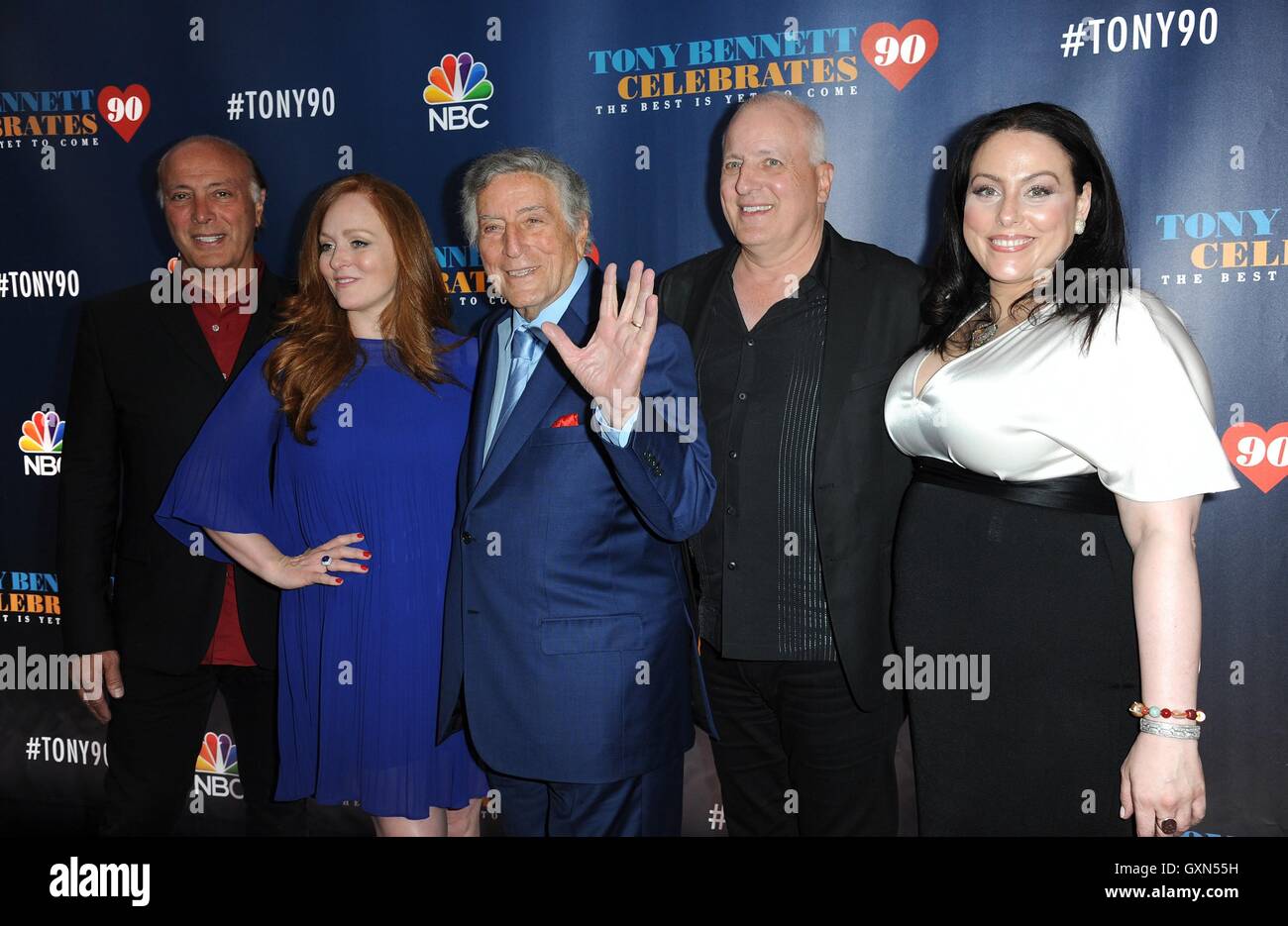 New York, NY, USA. 15 Sep, 2016. Danny Bennett, Antonia Bennett, Tony Bennett, Dae Bennett, Johanna Bennett au hall des arrivées pour Tony Bennett célèbre 90 : Le meilleur est à venir les concerts, Radio City Music Hall, New York, NY Le 15 septembre, 2016. Credit : Kristin Callahan/Everett Collection/Alamy Live News Banque D'Images