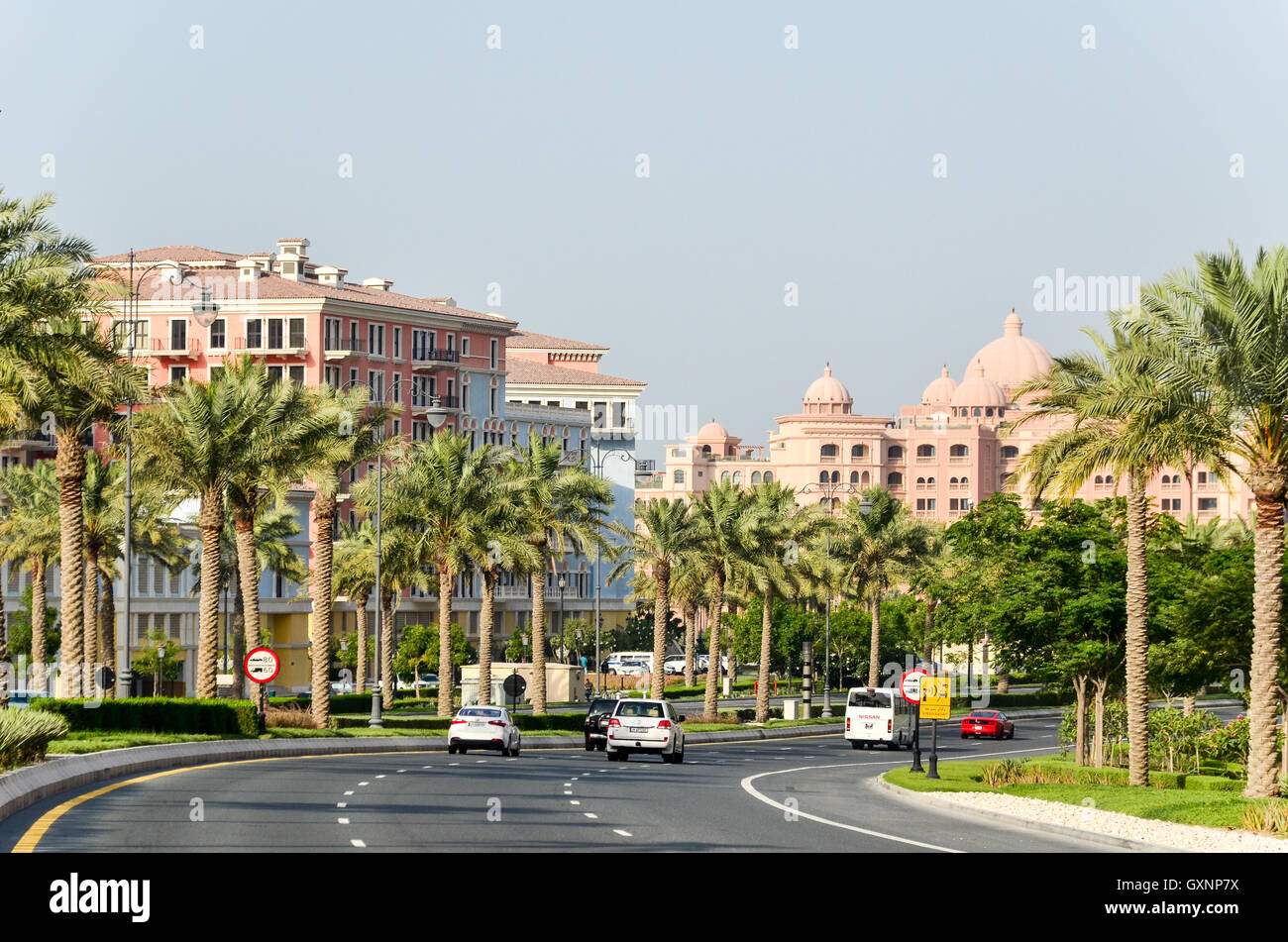 De nouvelles routes et autoroutes au Qatar, Moyen-Orient Banque D'Images