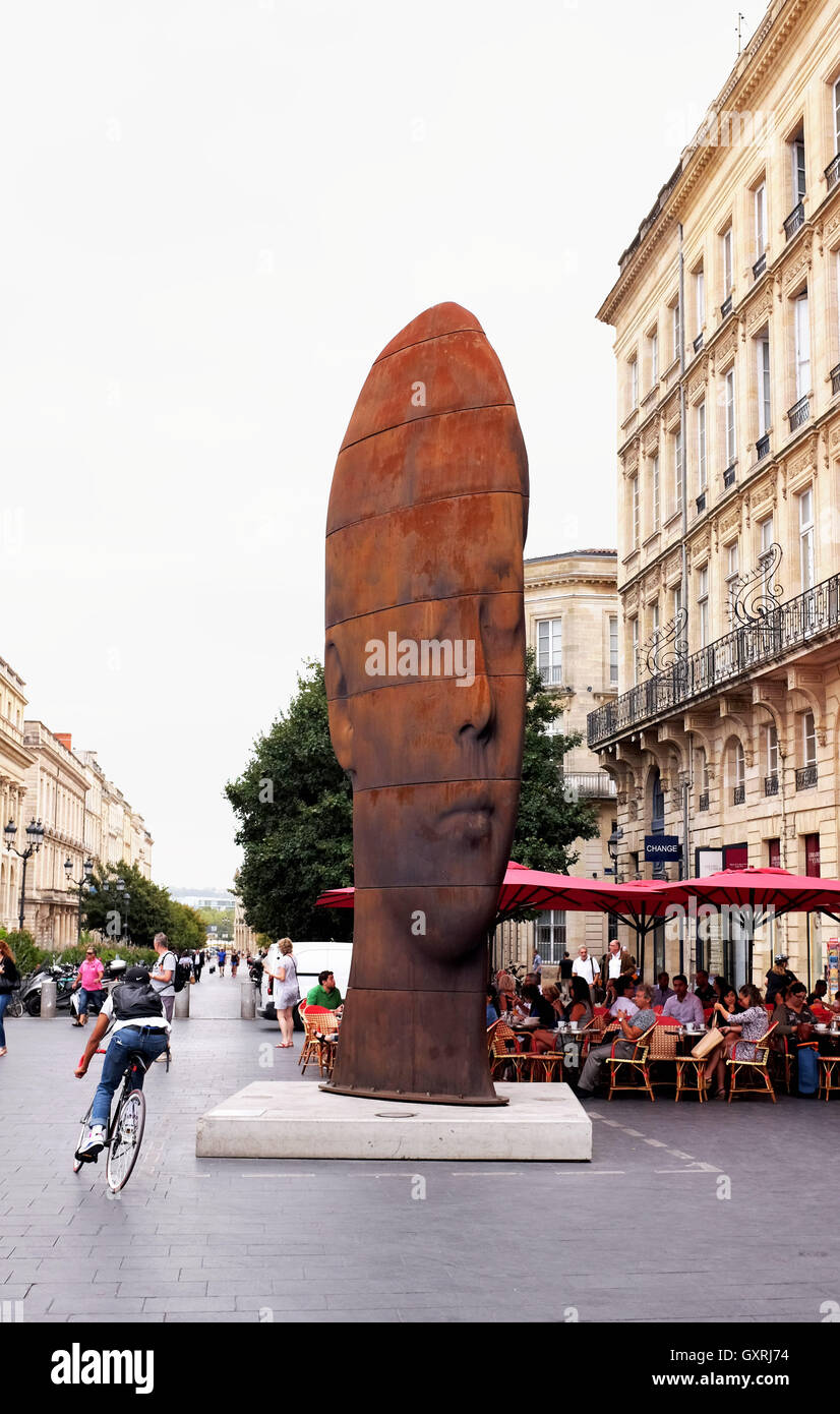 La Sanna sculpture de Jaume Plensa à Bordeaux France Banque D'Images