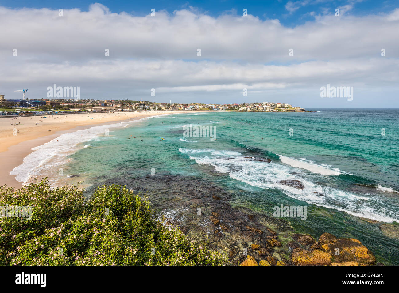 La plage de Bondi à Sydney, Australie. Bondi Beach est situé à 7 km (4 mi) est de la Sydney Central Business District Banque D'Images