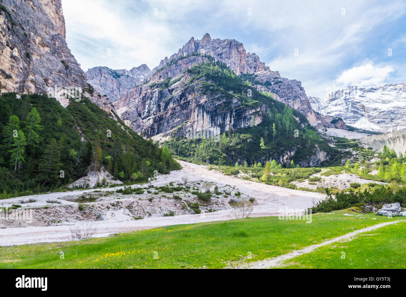 Beau paysage de montagnes dans les dolomites, de Fanes-Sennes-Prags, Italie Banque D'Images