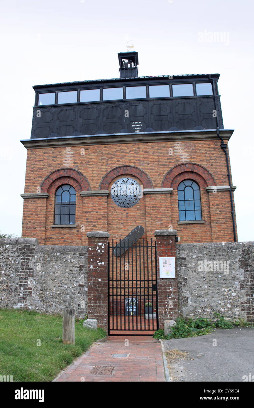 Tour de Foredown et centre d'apprentissage (ancien château d'eau), Lancing, Brighton, East Sussex, Angleterre, Royaume-Uni UK Banque D'Images