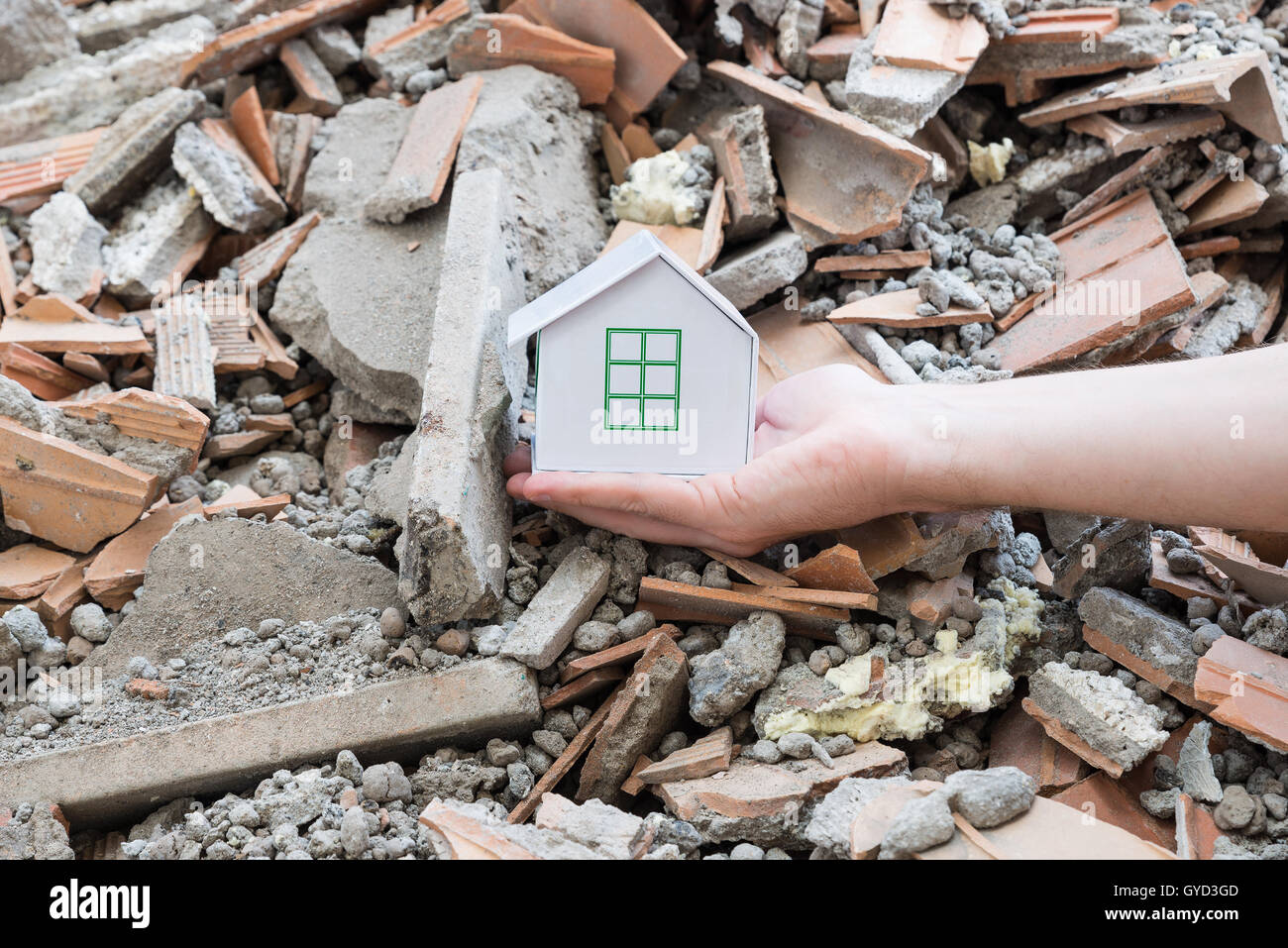 Tremblement de terre, la destruction, l'espoir et l'assistance Banque D'Images