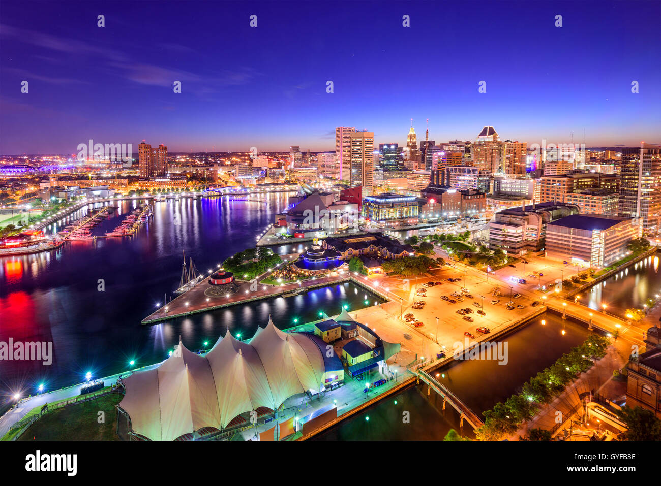 Baltimore, Maryland, USA Centre-ville au crépuscule. Banque D'Images
