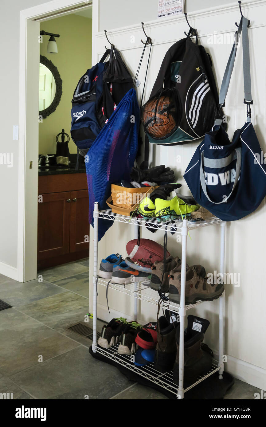 Rack de stockage, équipements sportifs Accueil Résidentiel, USA Banque D'Images