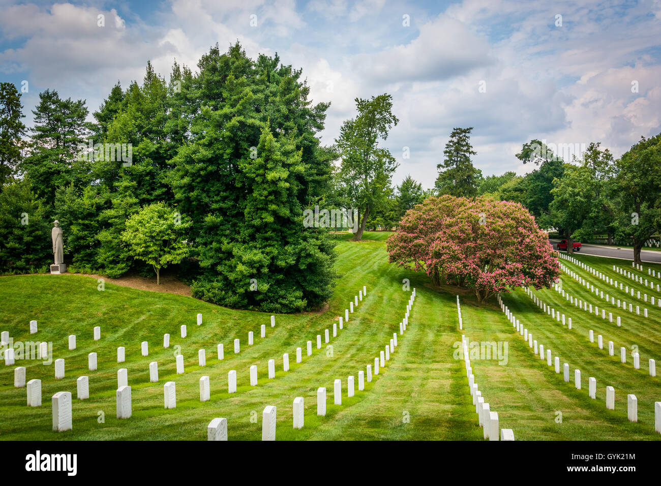 Rangées de tombes au cimetière national d'Arlington, à Arlington, en Virginie. Banque D'Images