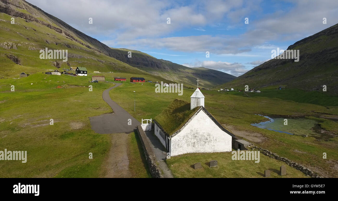 Église de Saksun, île de Streymoy. Îles Féroé Banque D'Images