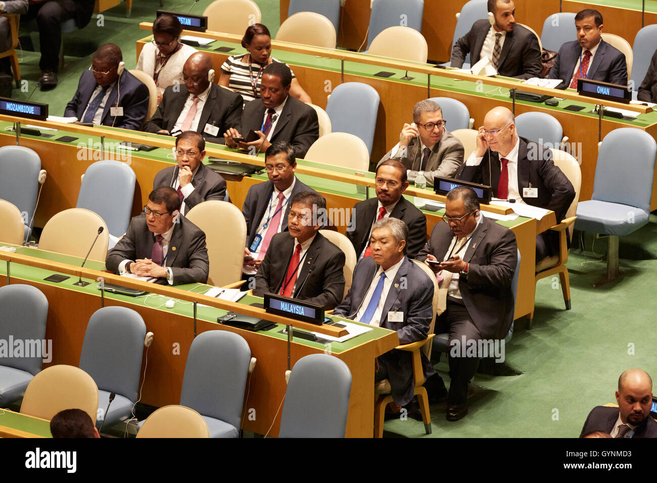 New York, USA. 19 Septembre, 2016. Organisation DES NATIONS UNIES, New York - Lundi 19 septembre 2016 - les dirigeants du monde se sont réunis à l'Assemblée générale des Nations Unies aujourd'hui d'adopter la Déclaration de New York pour les réfugiés et les migrants qui exprime la volonté politique des dirigeants du monde à protéger les droits des réfugiés et des migrants, de sauver des vies et à partager la responsabilité de grands mouvements à l'échelle mondiale. Credit : Mark Sullivan/Alamy Live News Banque D'Images