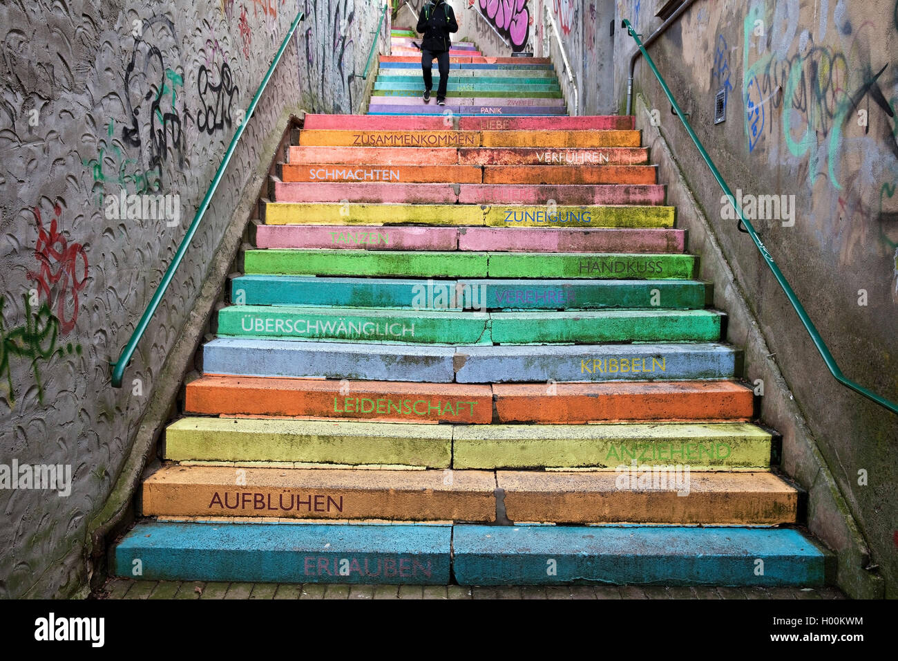 Perron, colorés, Scala Treppe, Allemagne, Holsteiner-du-Nord-Westphalie, région du Bergisches Land, à Wuppertal Banque D'Images