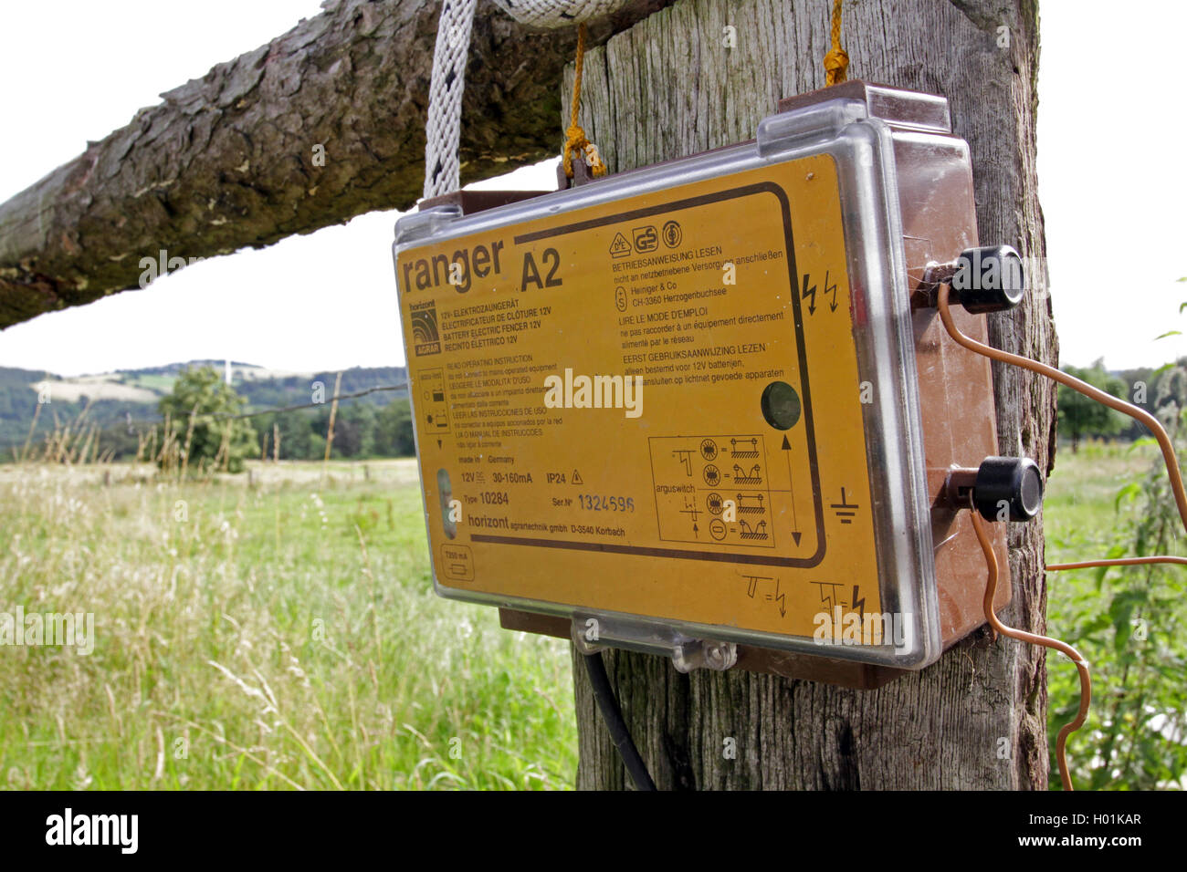 Alimentation pour clôture électrique, Allemagne, Rhénanie du Nord-Westphalie Banque D'Images