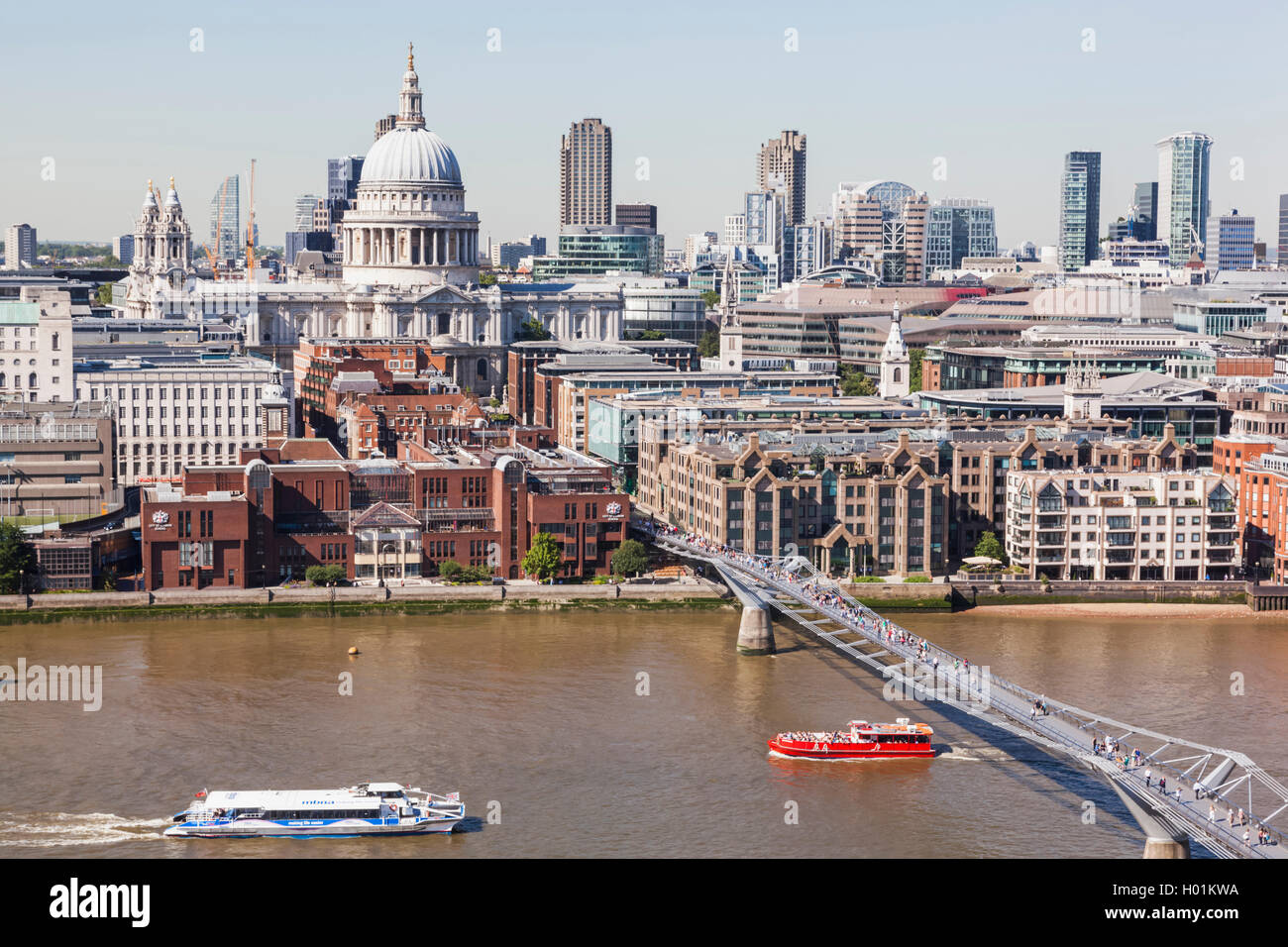 L'Angleterre, Londres, vue aérienne de la Cathédrale St Paul et Tamise Banque D'Images