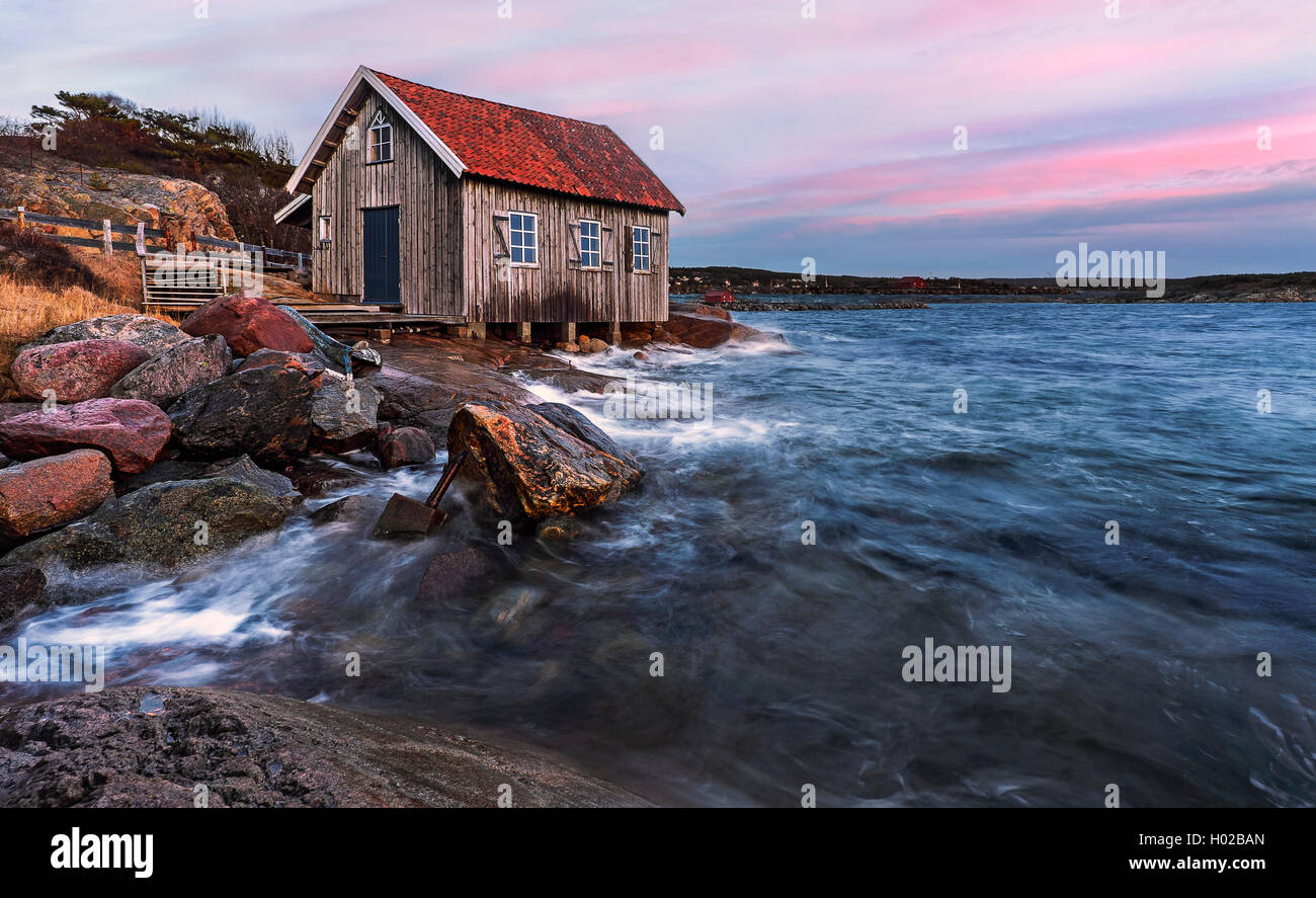 Maison de pêcheur sur la côte de la mer Baltique en Suède Banque D'Images