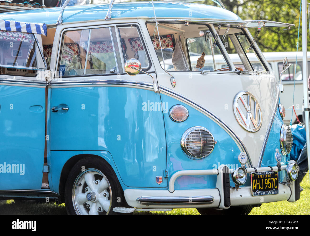 1965 VW Volkswagen camper van écran partagé Banque D'Images