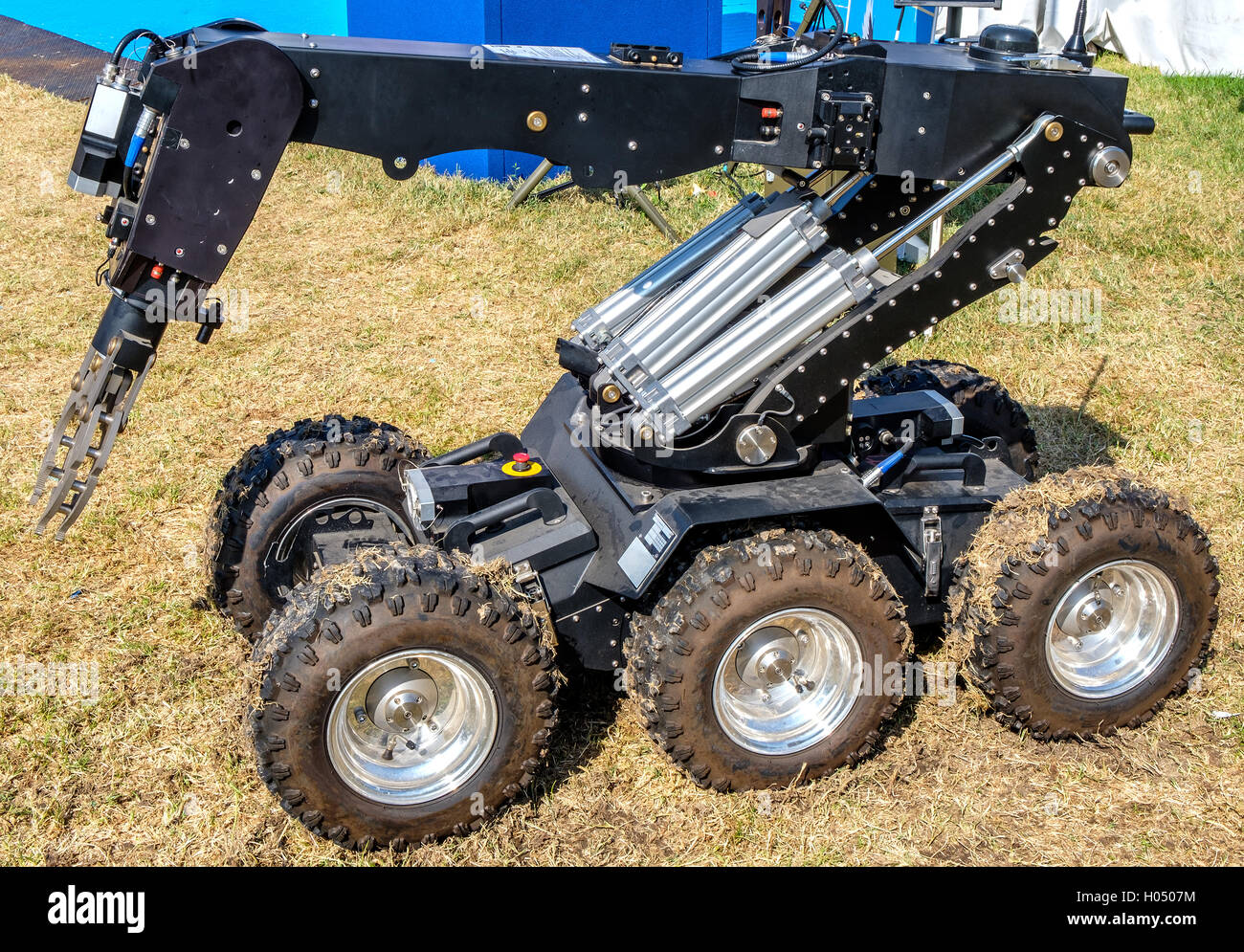 Une unité du robot utilisé par l'armée pour désamorcer les bombes Banque D'Images Une unité du robot utilisé par l'armée pour désamorcer les bombes Banque D'Images